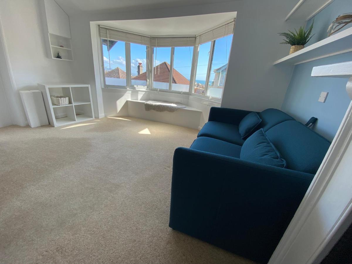 Seabreeze Apartment Лайм Риджис Екстериор снимка