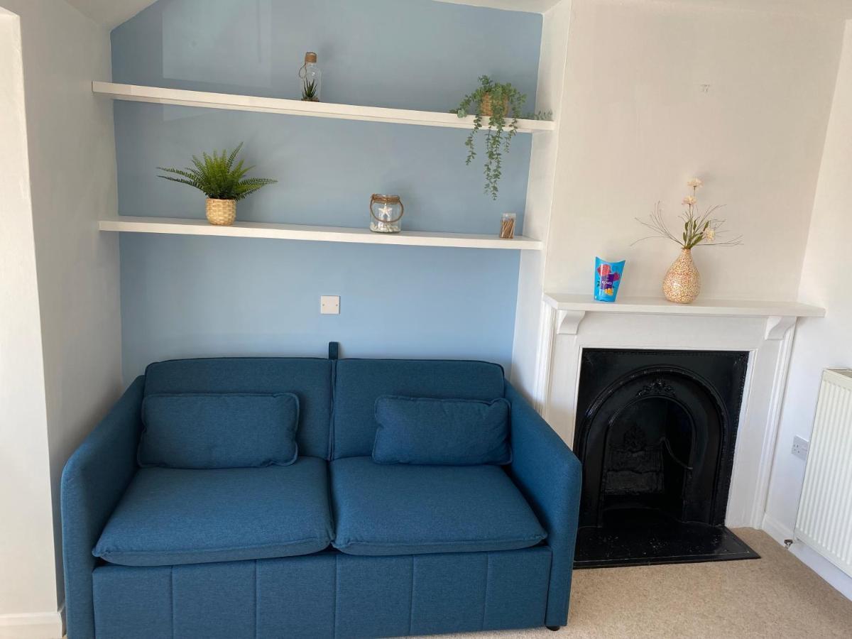 Seabreeze Apartment Лайм Риджис Екстериор снимка