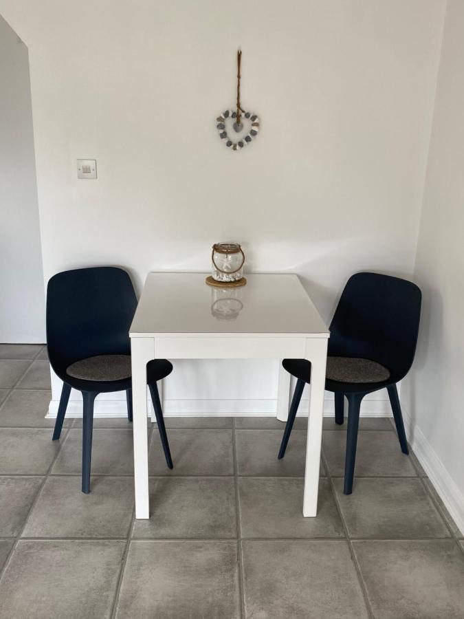 Seabreeze Apartment Лайм Риджис Екстериор снимка