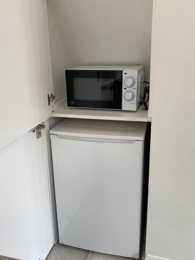 Seabreeze Apartment Лайм Риджис Екстериор снимка